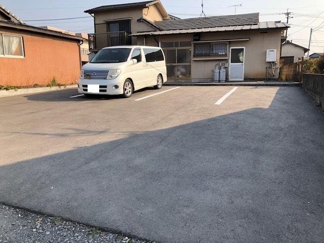 戸次本町駐車場
